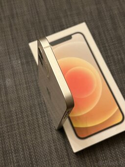 Apple iPhone 12 128GB White - 6