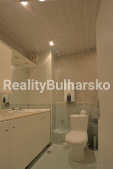 Na prodej: prostorný a plně zařízený apartmán 3+kk jen 450 m - 6