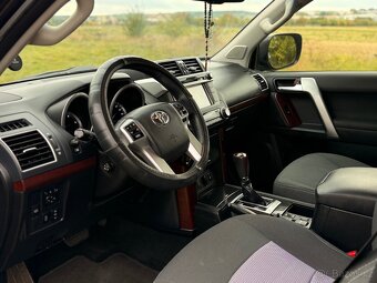Toyota Land Cruiser 2.8 D-4D Executive, r. v. 2017 - 6