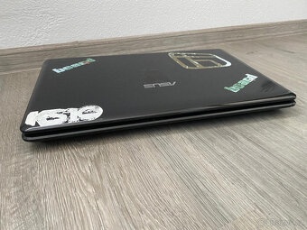 Notebook ASUS K70IO, 17,3" WXGA HD+ LED, nová baterie - 6