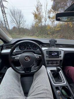Volkswagen Passat - 6