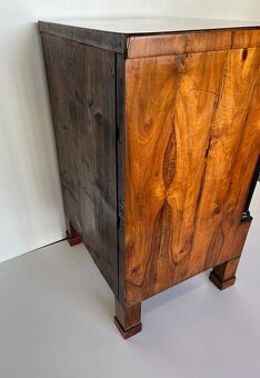 Malá komoda biedermeier okolo roku 1820. - 6