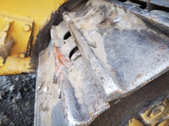 Pasovy nakladač 963c - 6