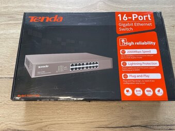 Switch Tenda TEG1016D, 16-Port - 6