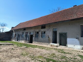Prodáme zemědělskou usedlost s 2 RD - 6