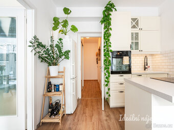 Pronájem bytu 2+kk, Košická, Vršovice, 29.900,- / 48 m2 s pa - 6