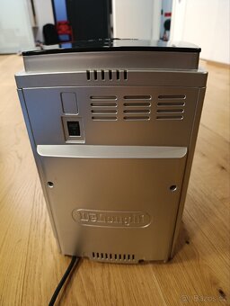 Kávovar DeLonghi ECAM 23.450.s - 6