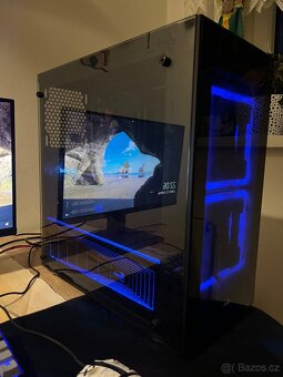 PC intel core i7-6700, AMD Radeon RX 580 - 6
