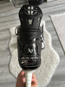 Hokejove Brusle Bauer Supreme Mach - 6