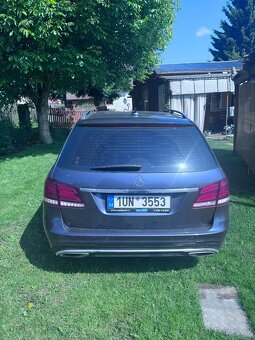 Mercedes Benz E 350 Bluetec 4MATIC - 6