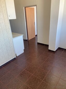 Prodej bytu 2+1 50 m2 ,Macháčkova Plzeň skvrňany - 6