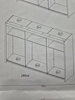 Šatní skříň TOP stav šířka 280 cm - 6
