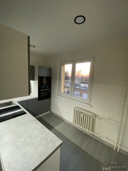 Moderně zrekonstruovaný byt 2+1, 56 m² s balkonem - 6