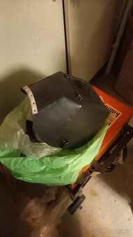 Svářečka elektrokov JS 90 F - 6