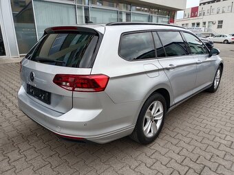 VW Passat Variant Basic 2.0TDI 110kW DSG Webasto Tažné LED - 6