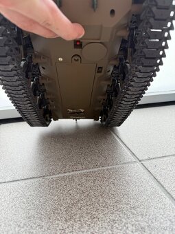 RC tank Walker Bulldog - 6