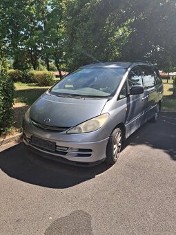 7 místní Toyota Previa 2.0 4D4 - 6