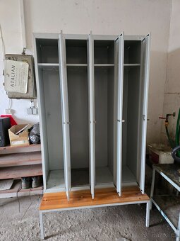 Prodáme dílenské skříňky s posezením - 6