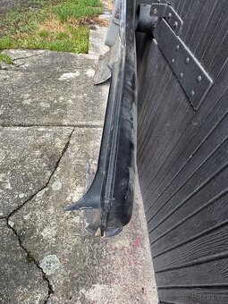 BMW E30 zadní blatník - 6