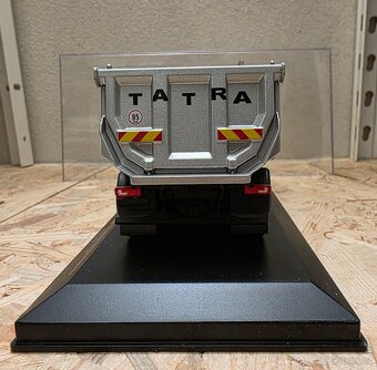 Tatra Phoenix 8x8 1:43 IXO - 6