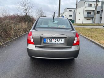 Hyundai Accent - 6