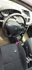 Peugeot 207 - 6