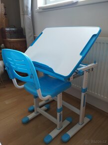Výškově nastavitelný stůl s židlí - 6