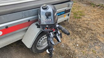 Prodám nafukovací člun TAUER pro 4 osoby + motor SAIL 3,7 kW - 6