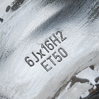 Zimní kola Škoda, VW 205/55/16, 6Jx16 ET50 č. AD26 - 6