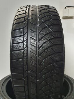 4x ZÁNOVNÍ 215/45 R18 Zimní pneu Kumho Wintercraft WP72 - 6