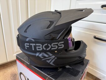 Motokrosová helma O’Neal + brýle + příslušenství - 6