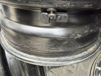 Prodám plechové dysky origo Renault 16" - 6