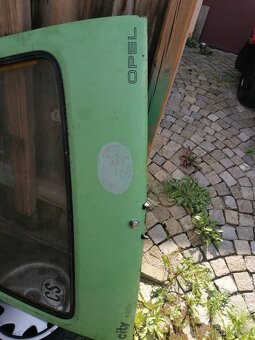 Opel Kadett C City zadní víko - 6