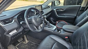 Toyota RAV4. - 6