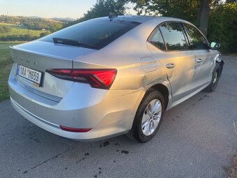 Škoda Octavia IV 2.0 TDi kup ČR 10/2023 najeto 86 tis.KM - 6