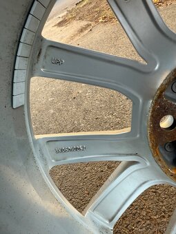 originální sada alu kol Škoda Superb 235/45R18 - 6