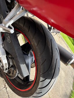Honda CBR600F - 6