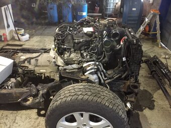 Land Rover Discovery 4 3.0 tdv6 NÁHRADNÍ DÍLY - 6