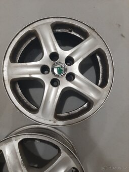 Prodám alu kola Škoda Octavia I. 195/65/R15 - 6