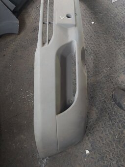 Přední část mercedes sprinter 2006 - 6