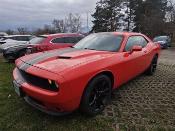 Dodge Challenger - 6