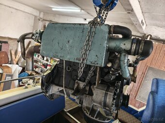 Motor Mercedes Benz 2,4 d 72 hp - 6