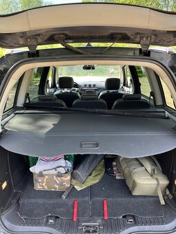 Ford Galaxy 2.0 TDCI ROK 2011 - 6