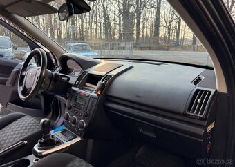 Land Rover Freelander 2.2 TD4 4x4 nafta manuál 112 kw - 6