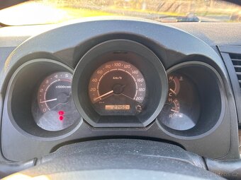 Toyota Hilux 2,5 - 6