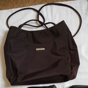 Dámské kabelky + klobouky + čepice - 6