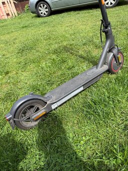 Koloběžka Xiaomi Mi Electric Scooter Pro 2 - 6