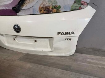 ŠKODA FABIA 2 07-14 - víko kufru COMBI - POŠKOZENÉ - 6
