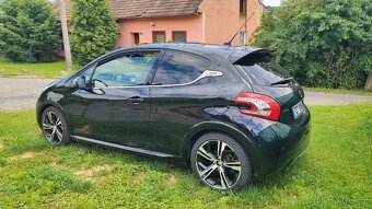 Peugeot 208 GTi - 6