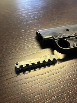 Štartovacia pištoľ 6mm - 6